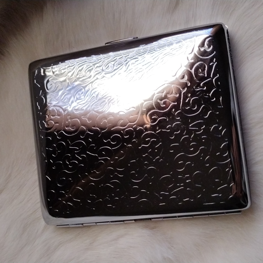 Silver cloud card cigarettes case